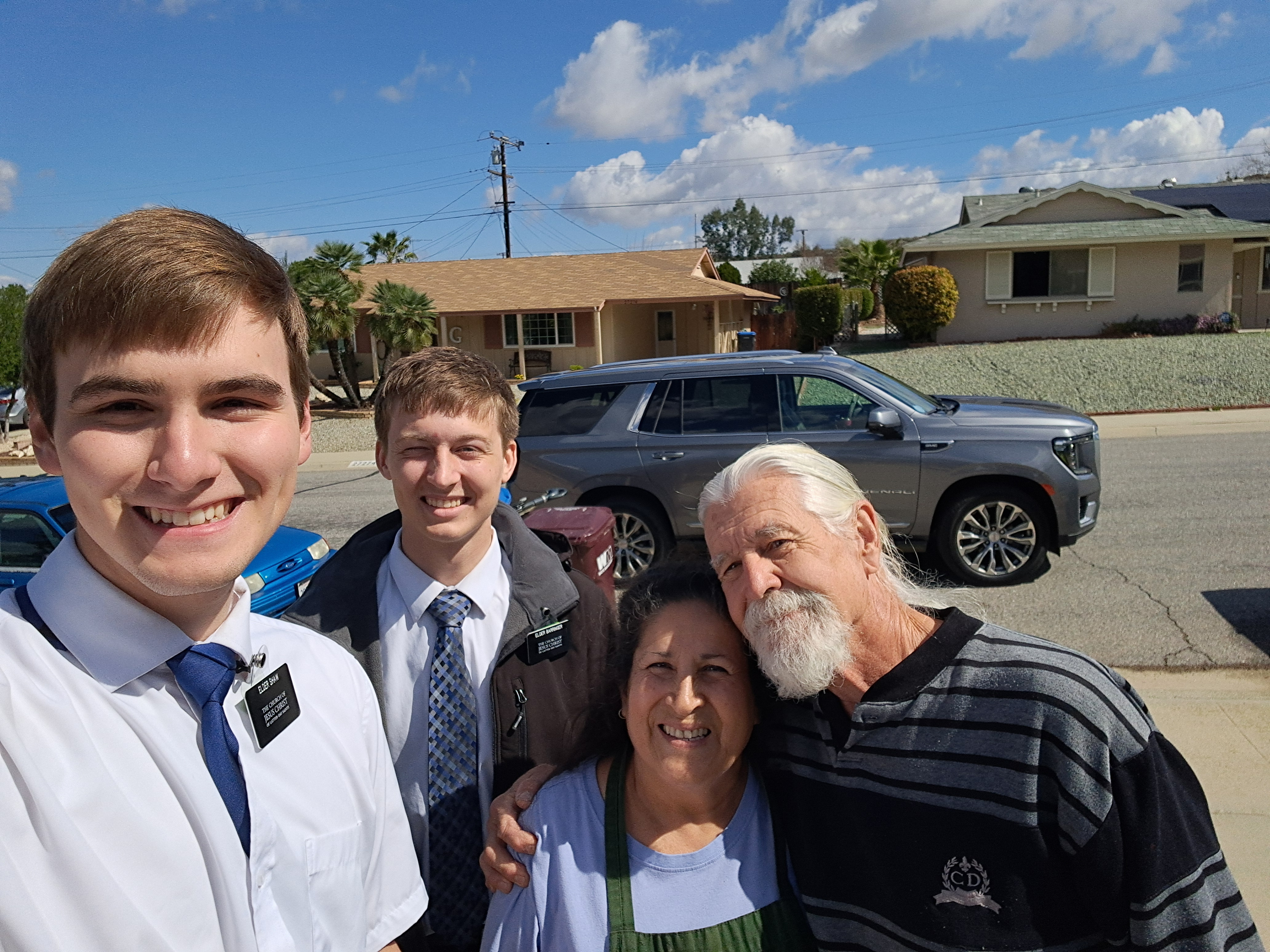 Friday.Helping our friends, Elizabeth and Richard, with their yard sale!