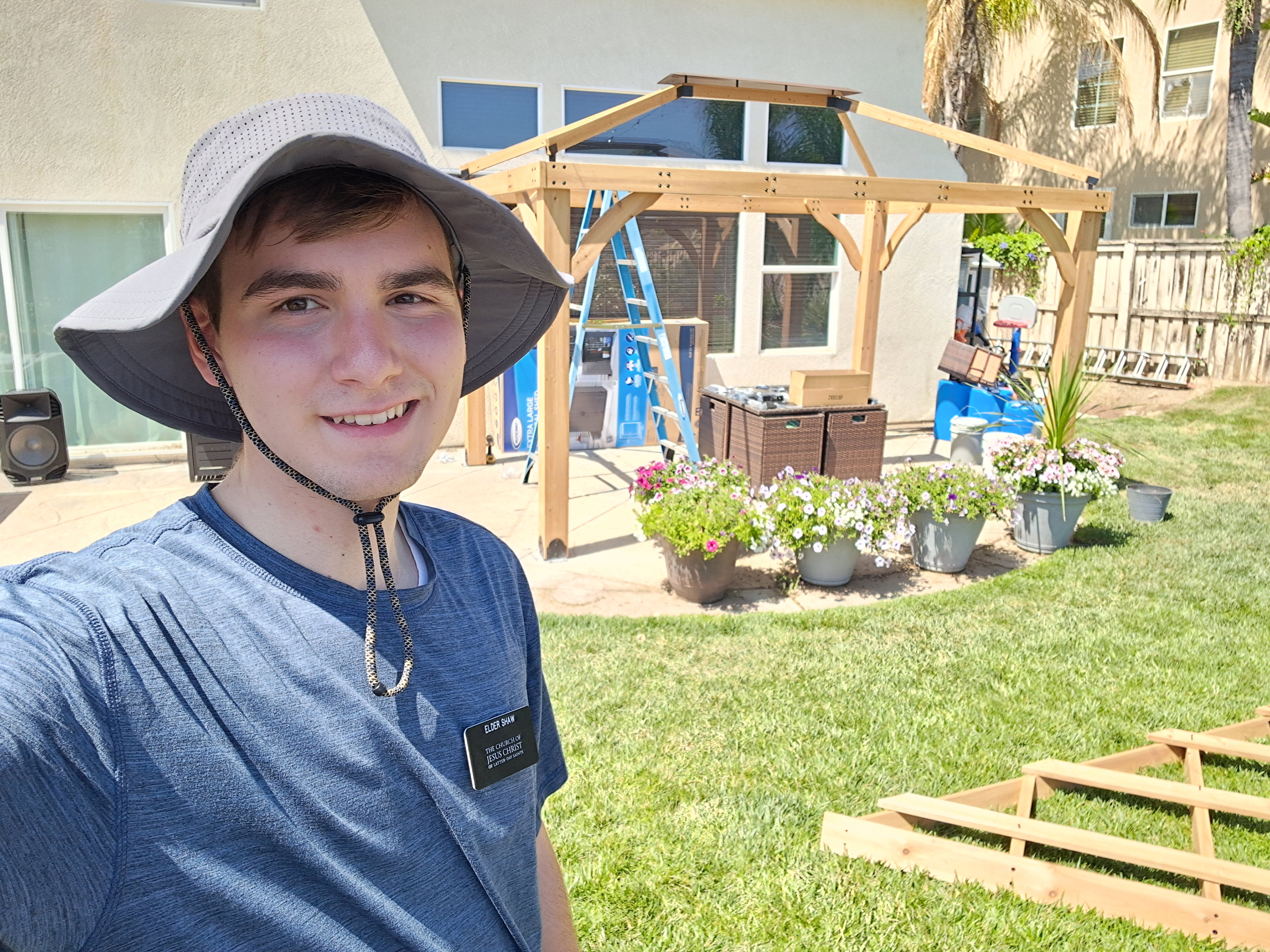 This is a service project we got to help with. This is a members house and they are about to have a wedding reception and needed some help to finish their back yard. The bishop and some other men in that ward came. It was a lot of fun!